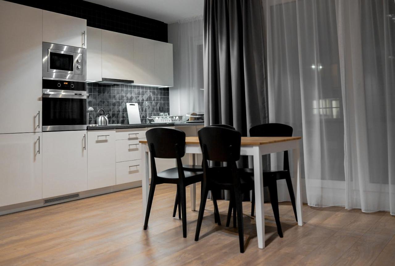 Crystal Guesthouse Warschau Buitenkant foto